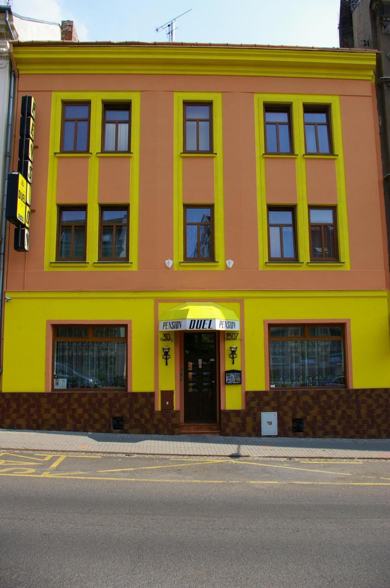 Pension Duel Ústí nad Labem Exteriör bild
